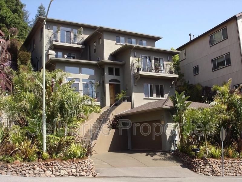 Berkeley House: 6919 Bristol Dr