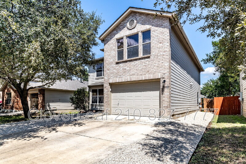 San Antonio House: 11023 Barclay Pt