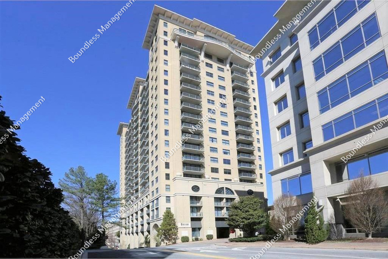 Atlanta House: 3040 Peachtree Rd NW