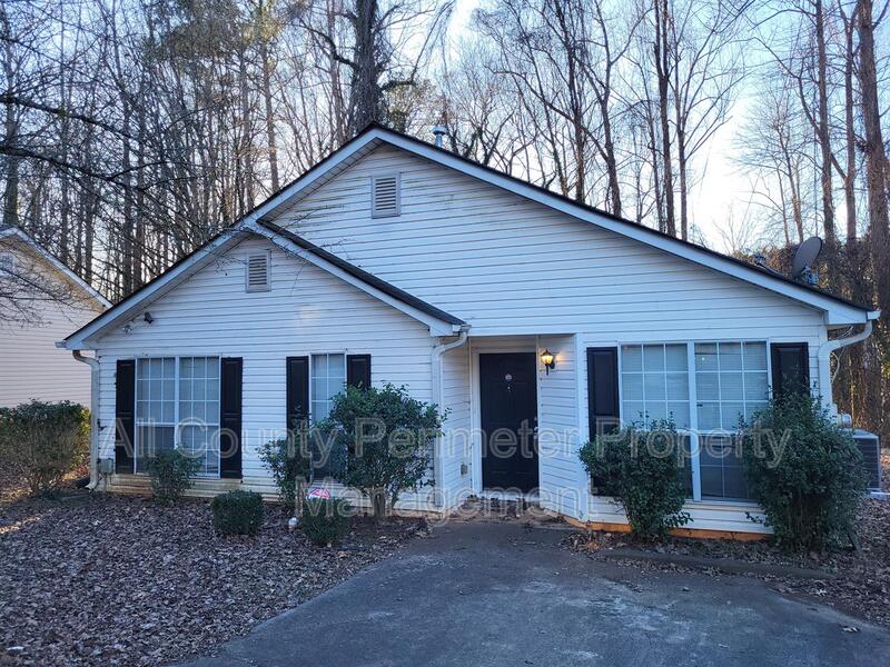 Ellenwood House: 3428 Homeward Trail