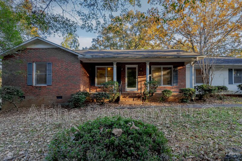 Pendleton House: 514 Greenville St