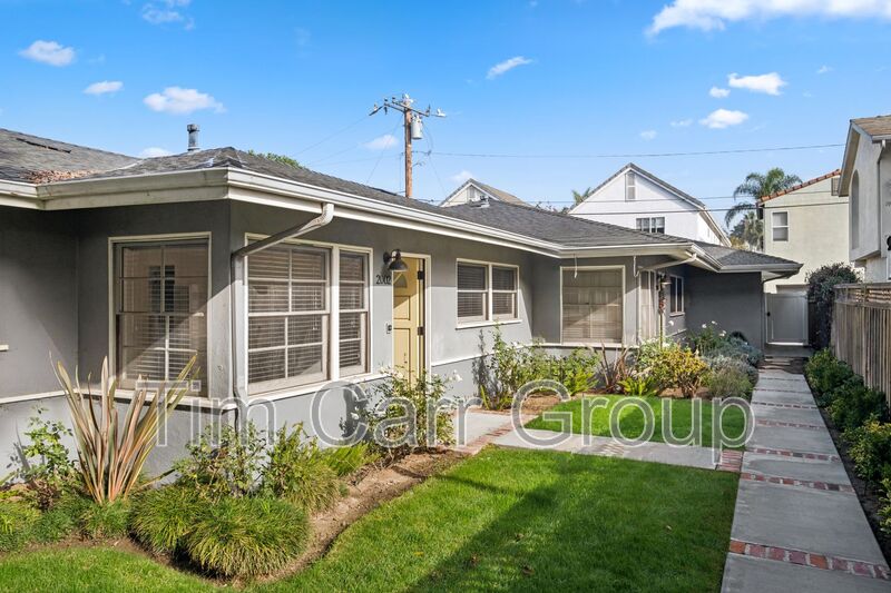 Newport Beach House: 2002 Clay St