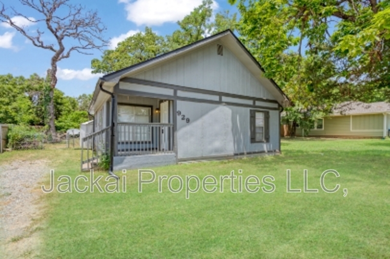 Denison House: 929 Rice Street