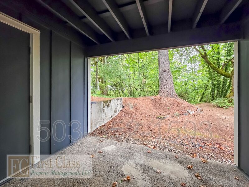 LAKE OSWEGO Condo: 47 EAGLE CREST DR