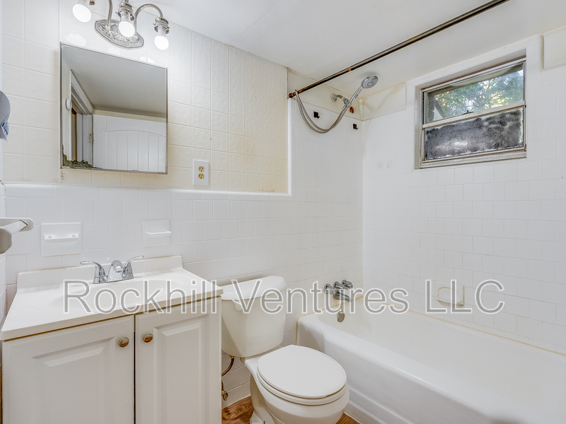 Savannah Condo: 6 Ronnie Ave