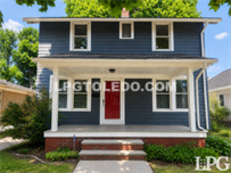 Toledo House: 4227 Caroline Ave.