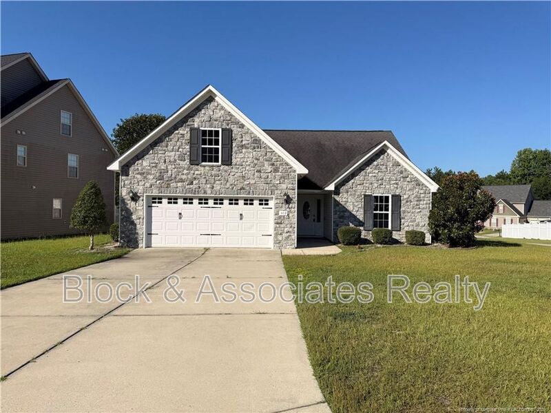 Cameron House: 402 Colonist Place