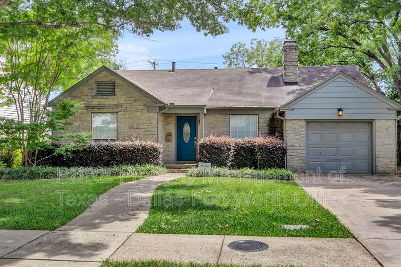 Dallas House: 2234 W. Colorado Blvd