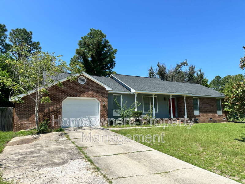 Fayetteville House: 2052 Windlock Dr
