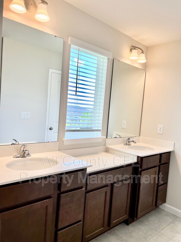 Main Rental Photo 15
