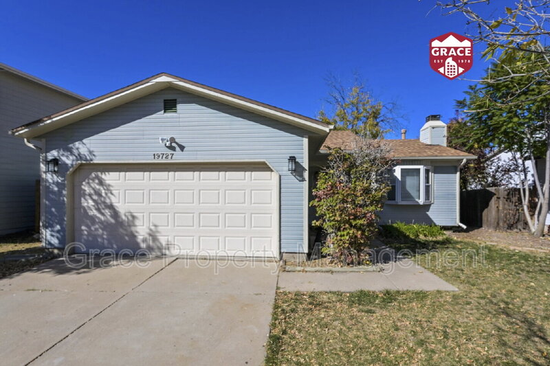 Aurora House: 19727 East Princeton Place
