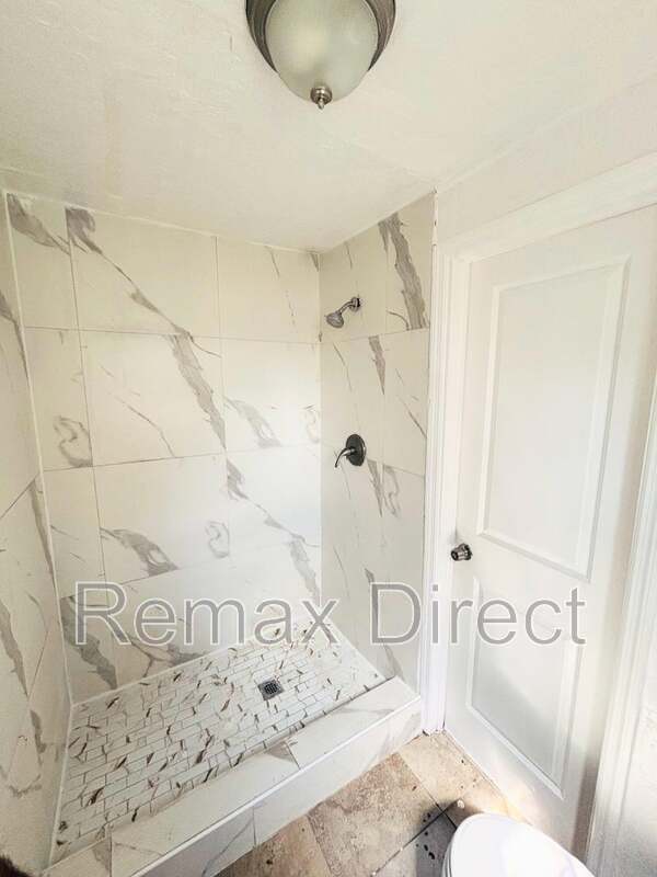 WEST PALM BEACH House: 804 Ridgewood Drive 2