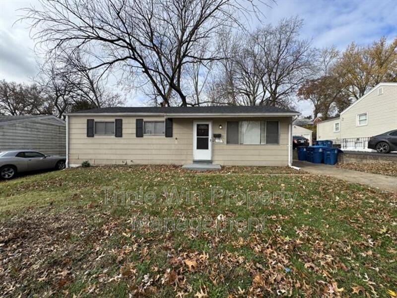 Ferguson House: 227 Meadowcrest Dr