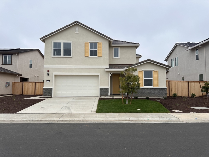 Elk Grove House: 10224 Sesti Way