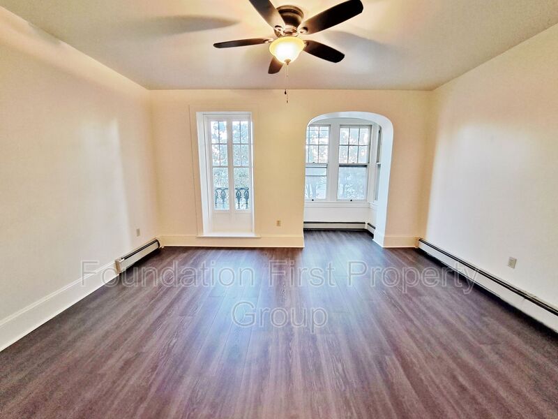 Hanover Condo: 6 W Chestnut Street