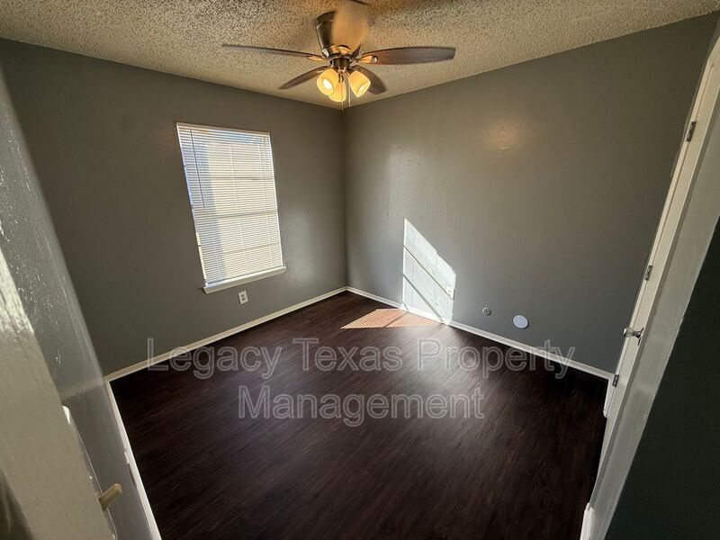Cleburne Condo: 1714 Short ST - 1714 Short ST Unit A