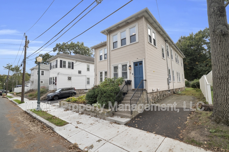 Andover Condo: 6 Stirling Street - 1