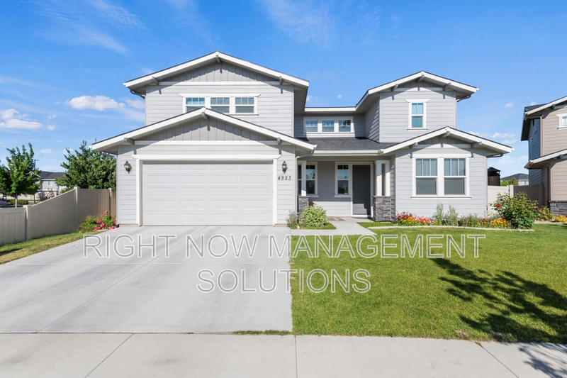 Meridian House: 4923 North Glenrock Avenue