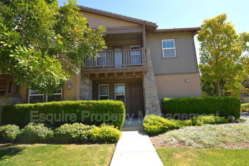 OXNARD House: 3246 N VENTURA RD