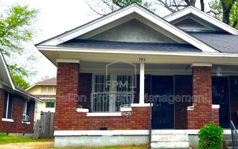 Memphis House: 792 North Willett Street