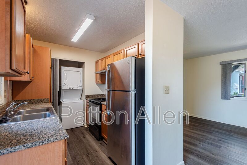 Arden Condo: 104 Glenn Bridge Road