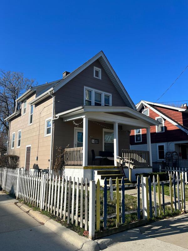 Ann Arbor House: 822 Dewey Street