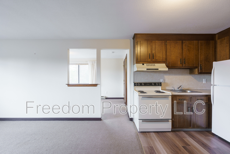 Plainville House: 65 East Street