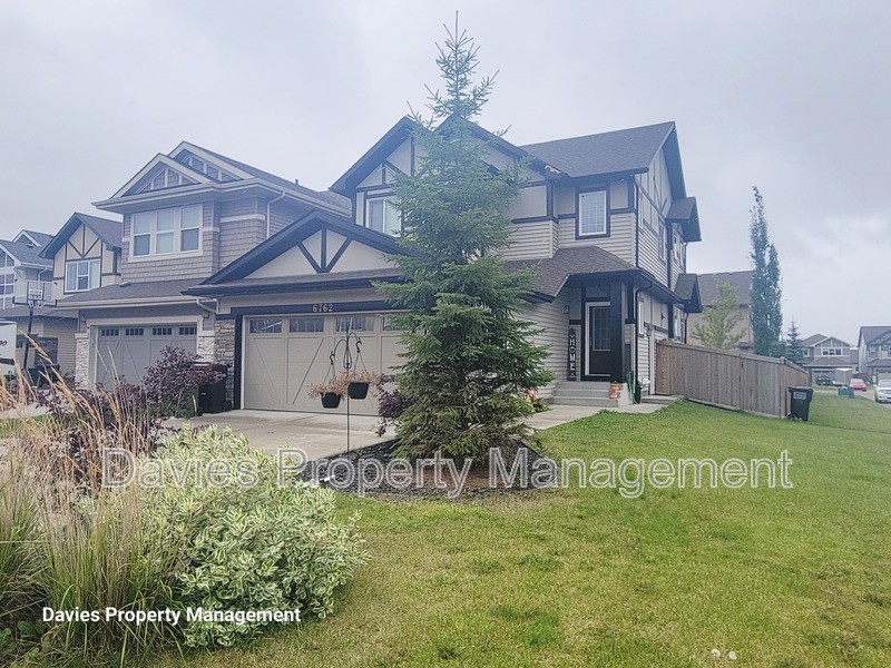 Edmonton House: 6762 Elston Lane NW