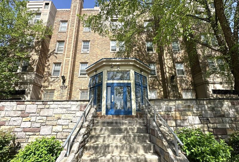 Philadelphia Condo: 2809 W Queen Ln
