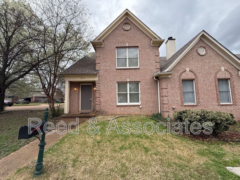 Collierville House: 1173 Clear Creek Road