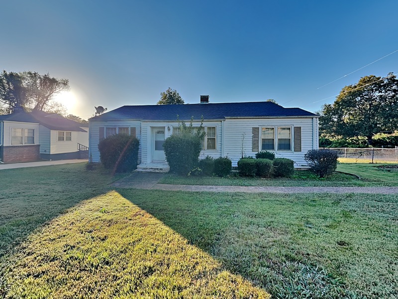 Birmingham House: 340 Woodward Rd