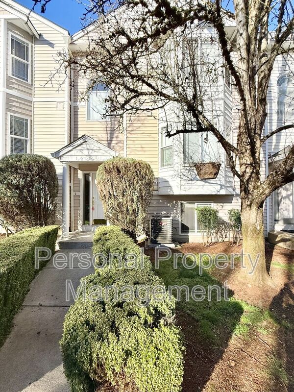 Vancouver Townhome: 16524 NE 19Th ST