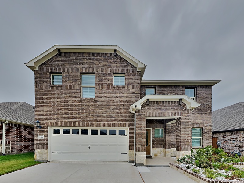 Fort Worth House: 5533 Baker Creek Rd