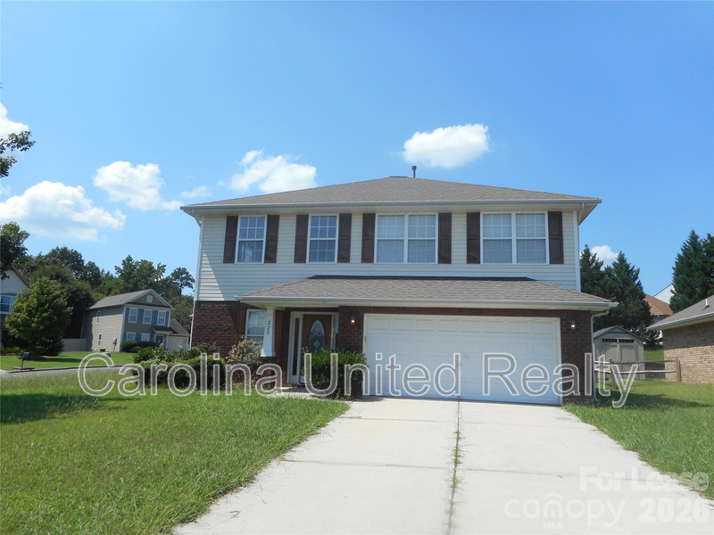 Kannapolis House: 228 Gumtree Dr