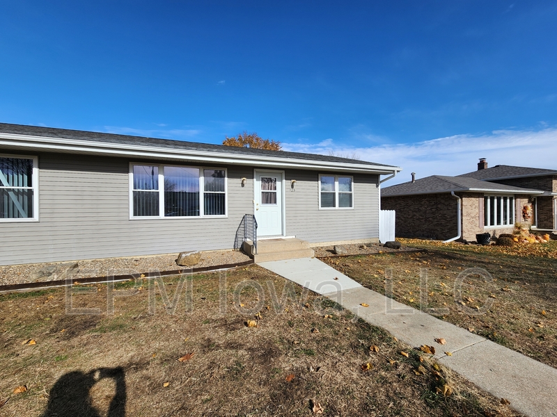 Winthrop House: 125 W. Hamilton St