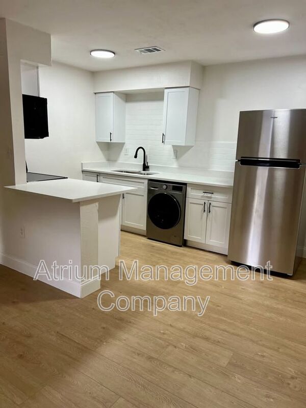 Gainesville House: 1220 NW 12th Street