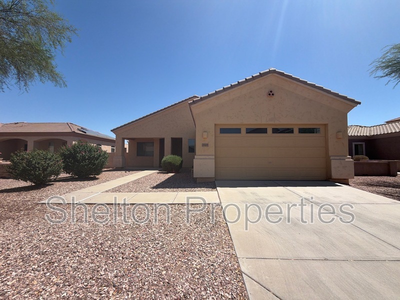 Buckeye House: 25207 W Centre Ave