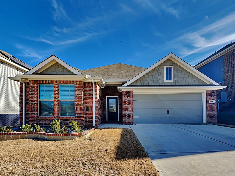 Fort Worth House: 353 Lowery Oaks Trl