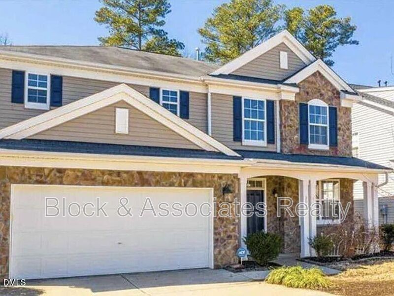 Fuquay Varina House: 359 Ashdale Drive