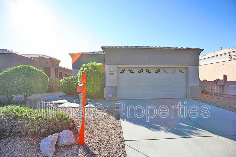 Glendale House: 6331 W Pontiac Dr