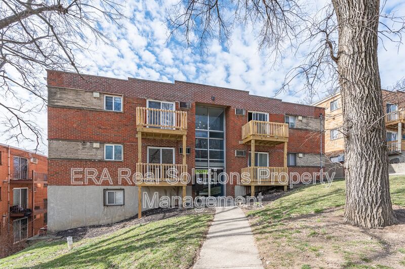 Cincinnati Condo: 3271 Morrison Avenue