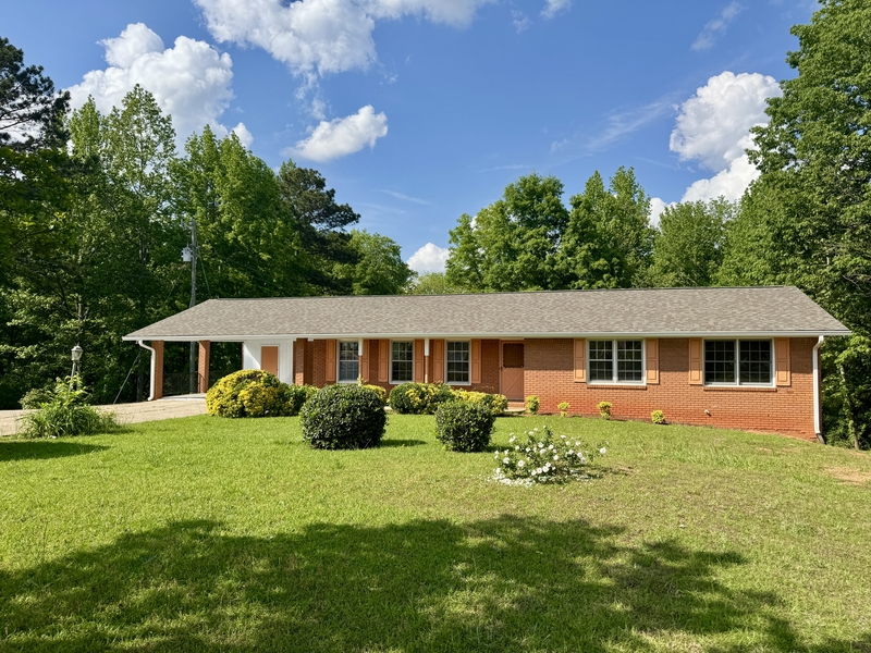 Locust Grove House: 4469 Georgia 42
