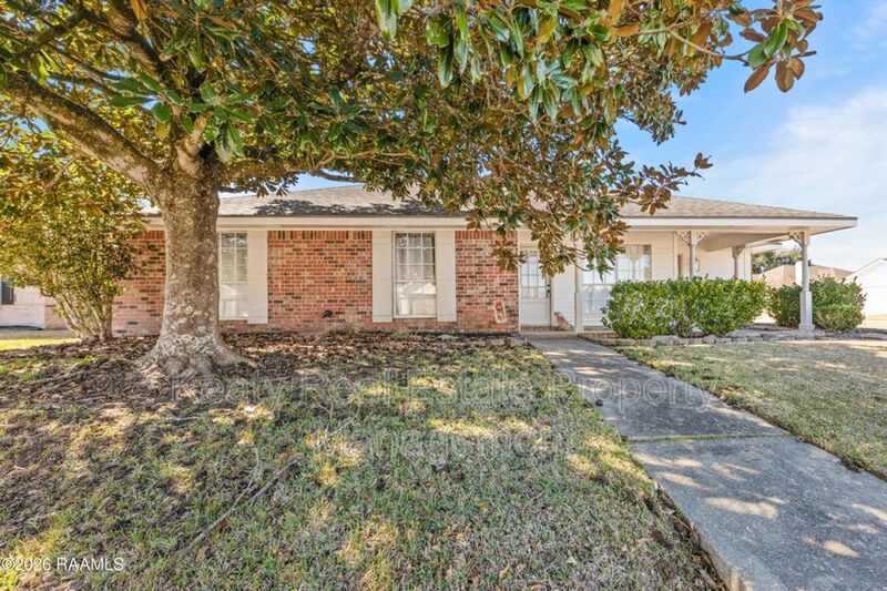 Youngsville House: 313 Wallingsford Cir