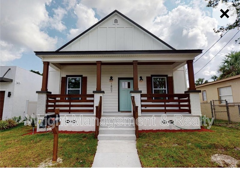Tampa House: 1807 East 20th Avenue