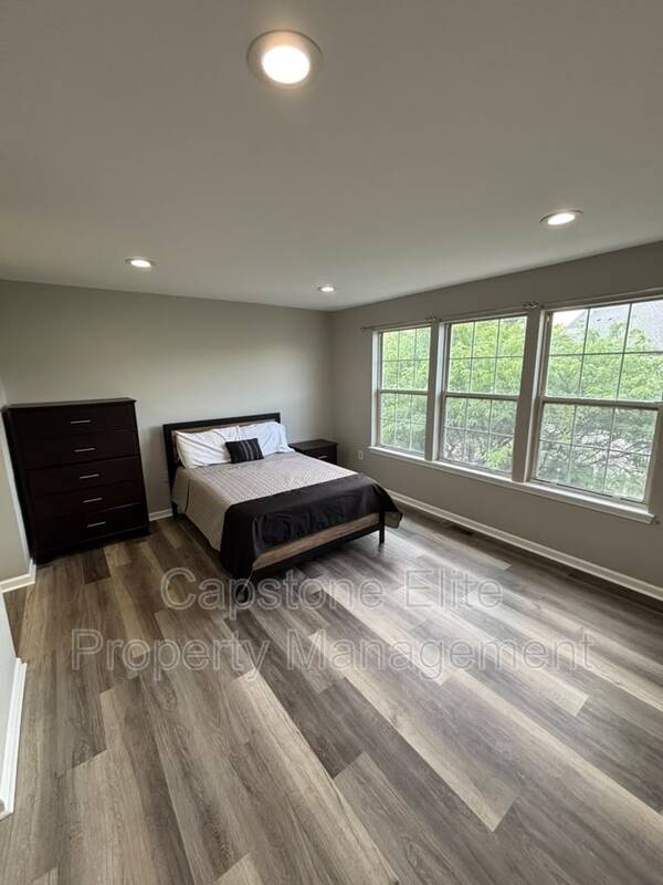 Newark Condo: 20 Ashby Lane
