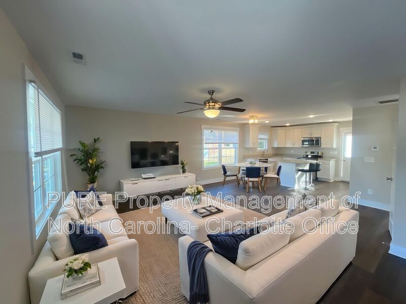 Kannapolis House: 1402 Martin Luther King Ave