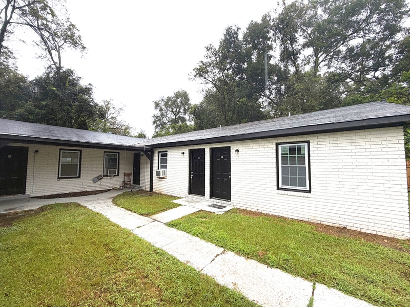 Columbus Condo: 2501 Lumpkin Court - E