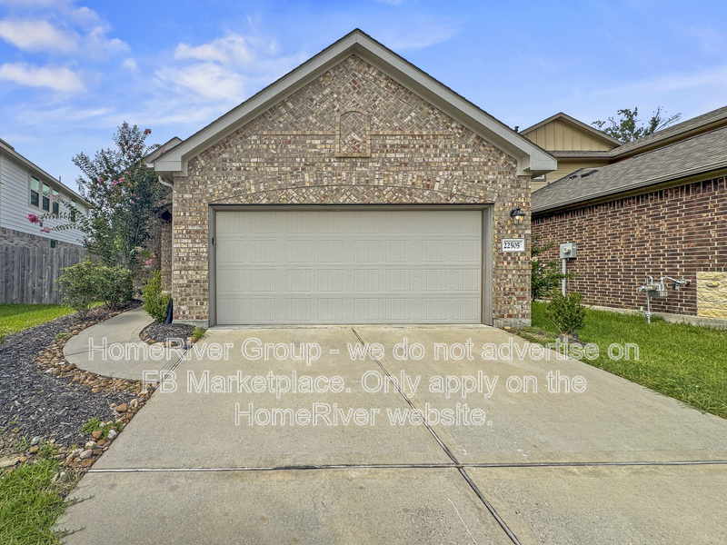New Caney House: 22505 Gran Sasso Dr