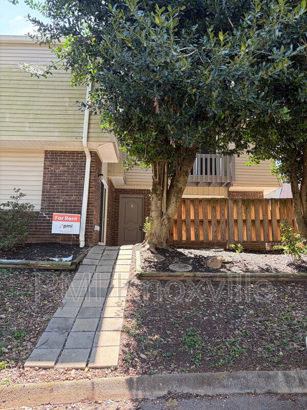 Knoxville Condo: 9120 Woodpark Ln