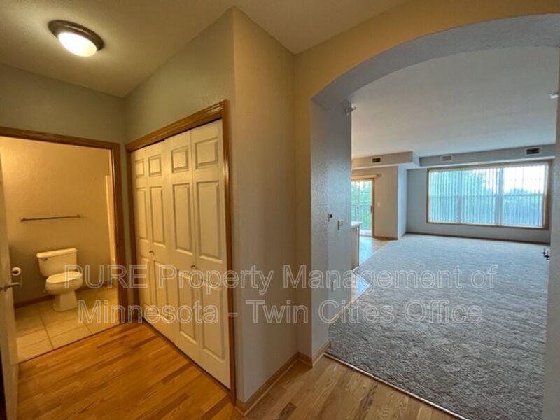 Saint Paul Condo: 1800 Graham Ave